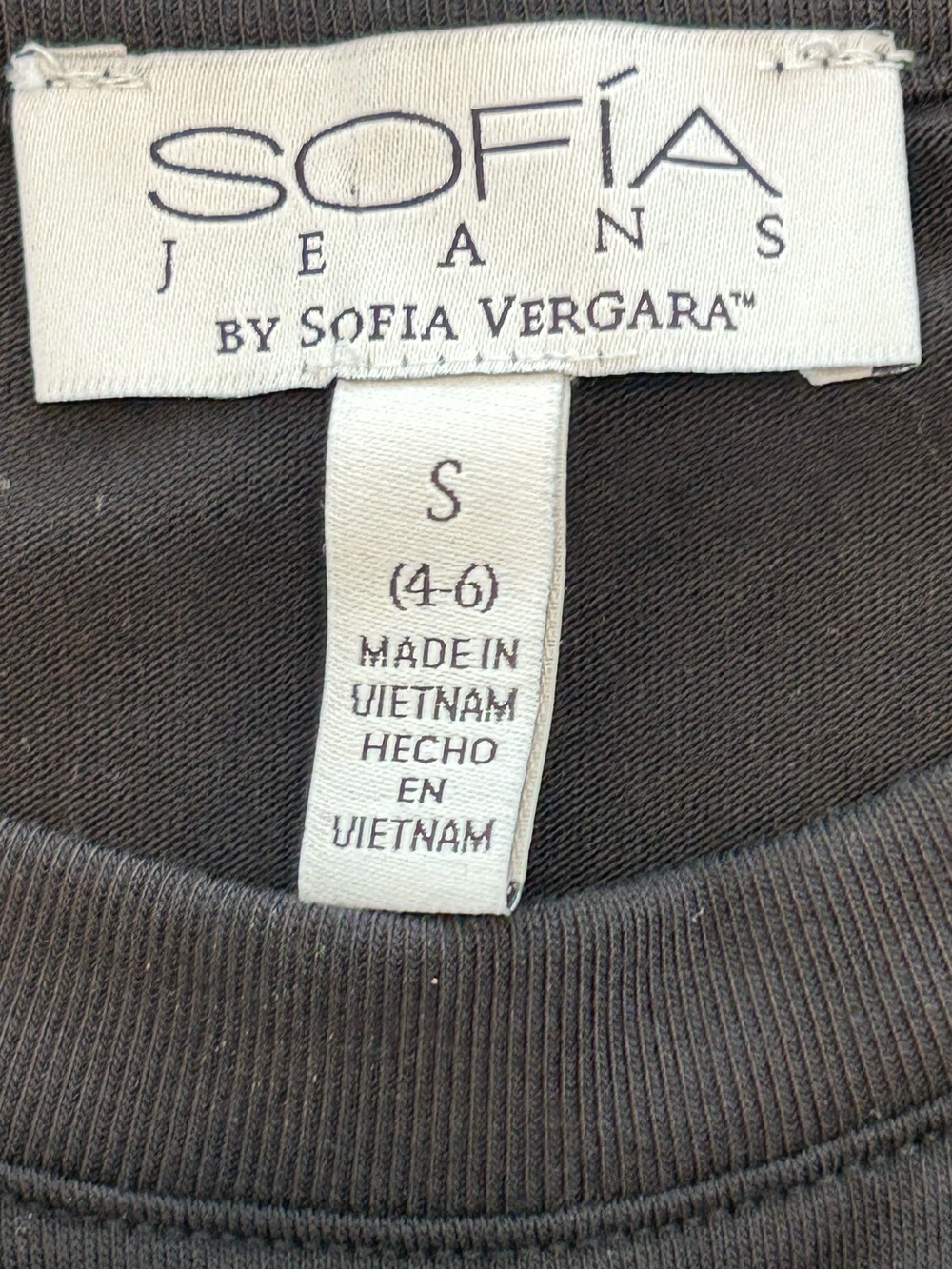 Sofia Vergara simple solid black Ruched Side short Sleeves fitted tee NWT SM - Picture 10 of 12